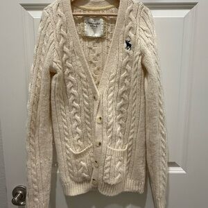 Abercrombie & Fitch Ivory Cable Knit Sweater